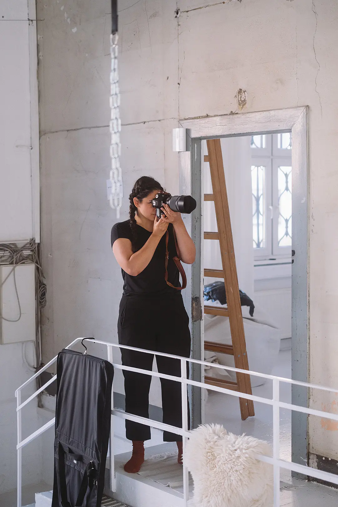 Fotografin Celine Al-Mosawi, Behind the Scenes in einem Studio